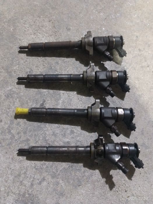 Injetor Diesel Bosch 1.6 HDi / TDCi Citroen Peugeot Ford Volvo (0445110297)