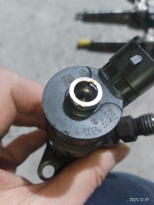 Injetor Diesel Bosch 1.6 HDi / TDCi Citroen Peugeot Ford Volvo (0445110297) - Image 3
