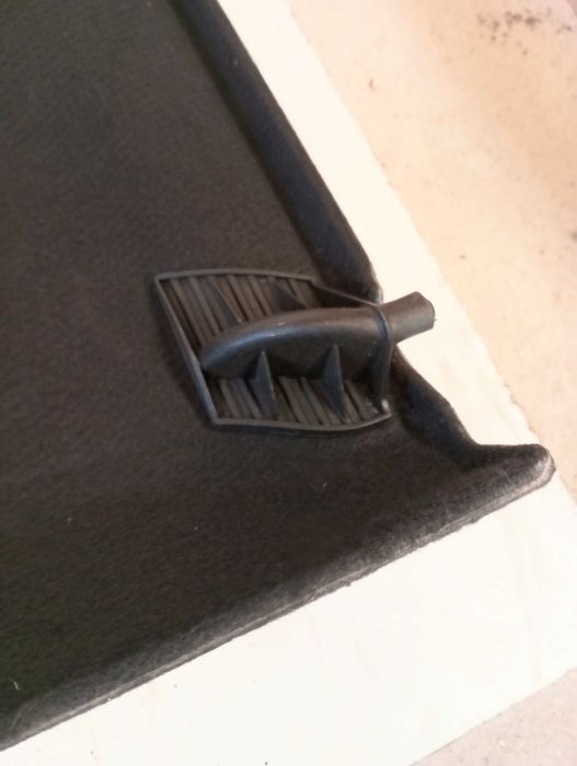 Chapeleira / Tampo de Mala Volkswagen Scirocco (2008-2017) – Original - Image 3