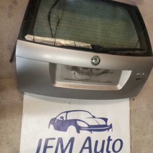 Tampa da Mala / Porta Bagageira Skoda Fabia