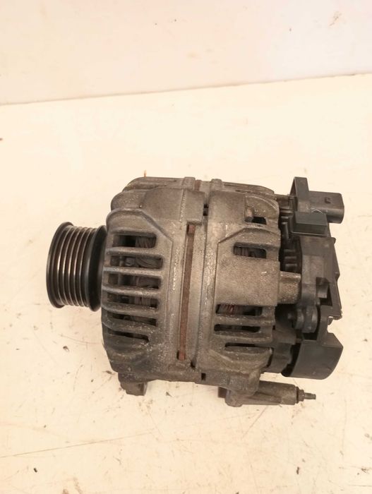 Alternador VAG 90A – Skoda Fabia / Golf 4 / Ibiza – Ref: 037903025F - Image 2