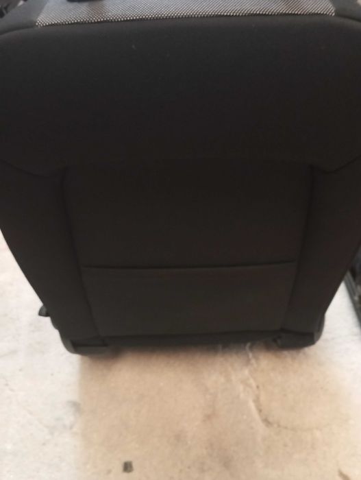 Jogo Completo de Bancos Peugeot 308 (Dianteiros e Traseiros) - Image 15
