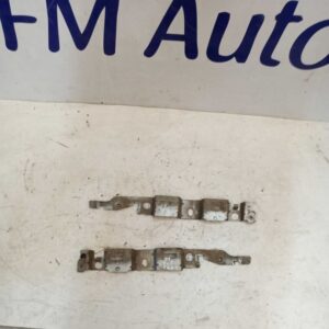Suporte Fixação Guarda-Lamas Dianteiro Esquerdo Peugeot 308 (7119RA) Original